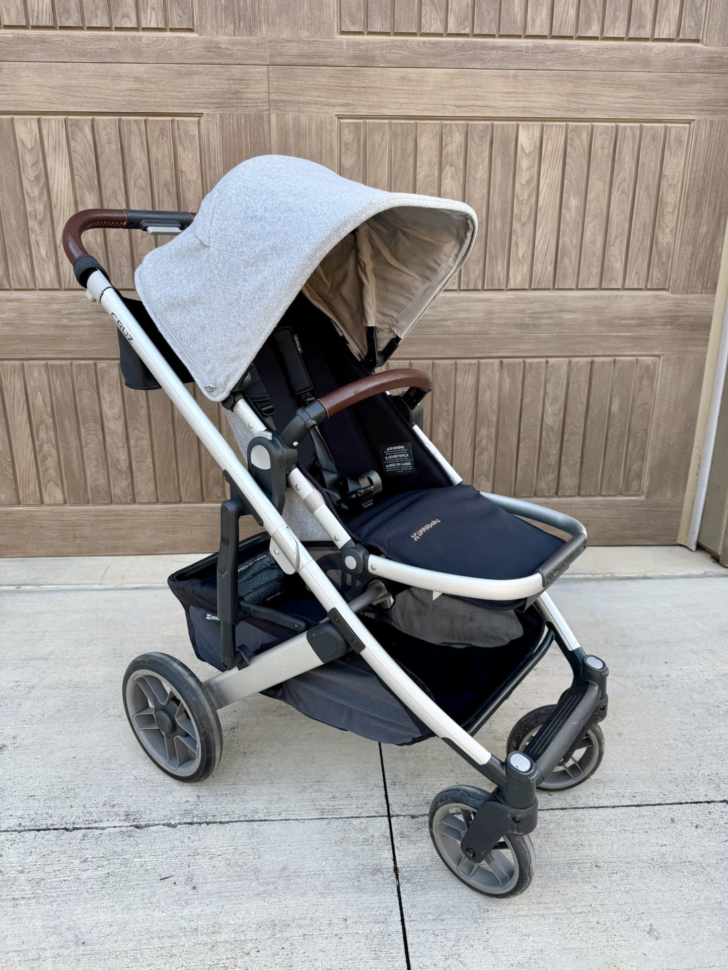 Uppababy Cruz V2 with Accessories