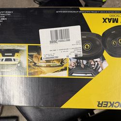 1 Kicker 6x9 Speaker