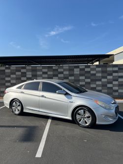 2014 Hyundai Sonata hybrid
