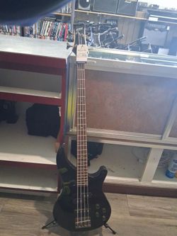 Mitchell Guitar Bass MB2