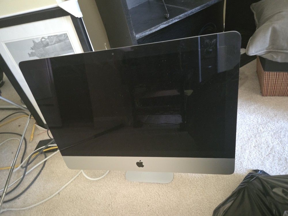 Apple 🍎 PC 🖥 MONITOR