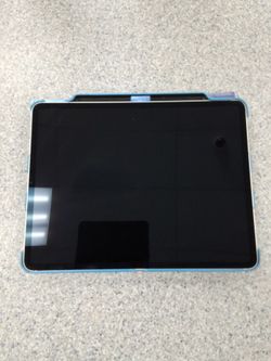 APPLE A2764 IPad Pro 6th Gen 256 GB (W/ Case)