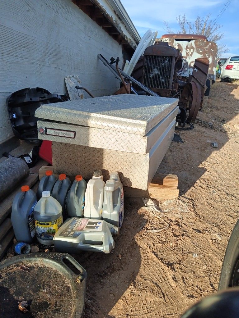 Truck Bed Tool Box