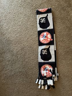 Yankees Scarf