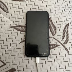 IPhone XR ‼️Read Description‼️