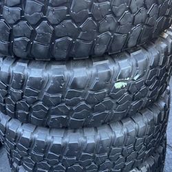 4 Llantas Usadas BFGoodrich KM2 Lt 255/75/17 $270 Las 4