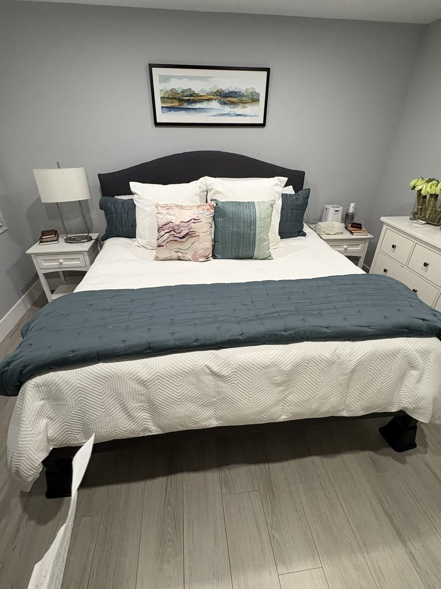 Modern High King Size Bed And Headboard