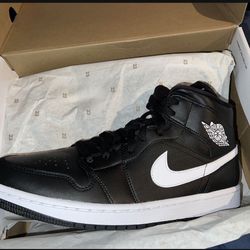Air Jordan 1 Mid