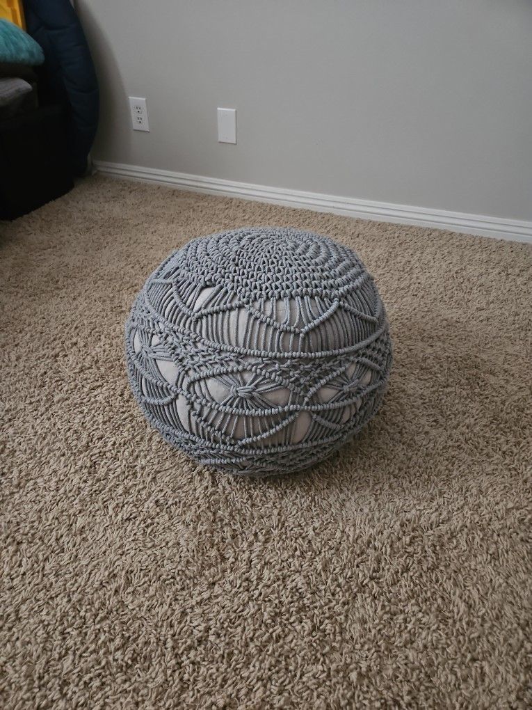 Crochet Otoman
