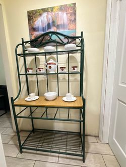 Vintage Hunter Green Metal Bakers Rack / Plant Stand –Great Condition