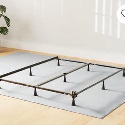METAL BED FRAME 