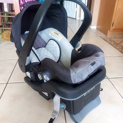 NOT Expired Good Condition Newborn New Born Infant Baby Carseat Car Seat