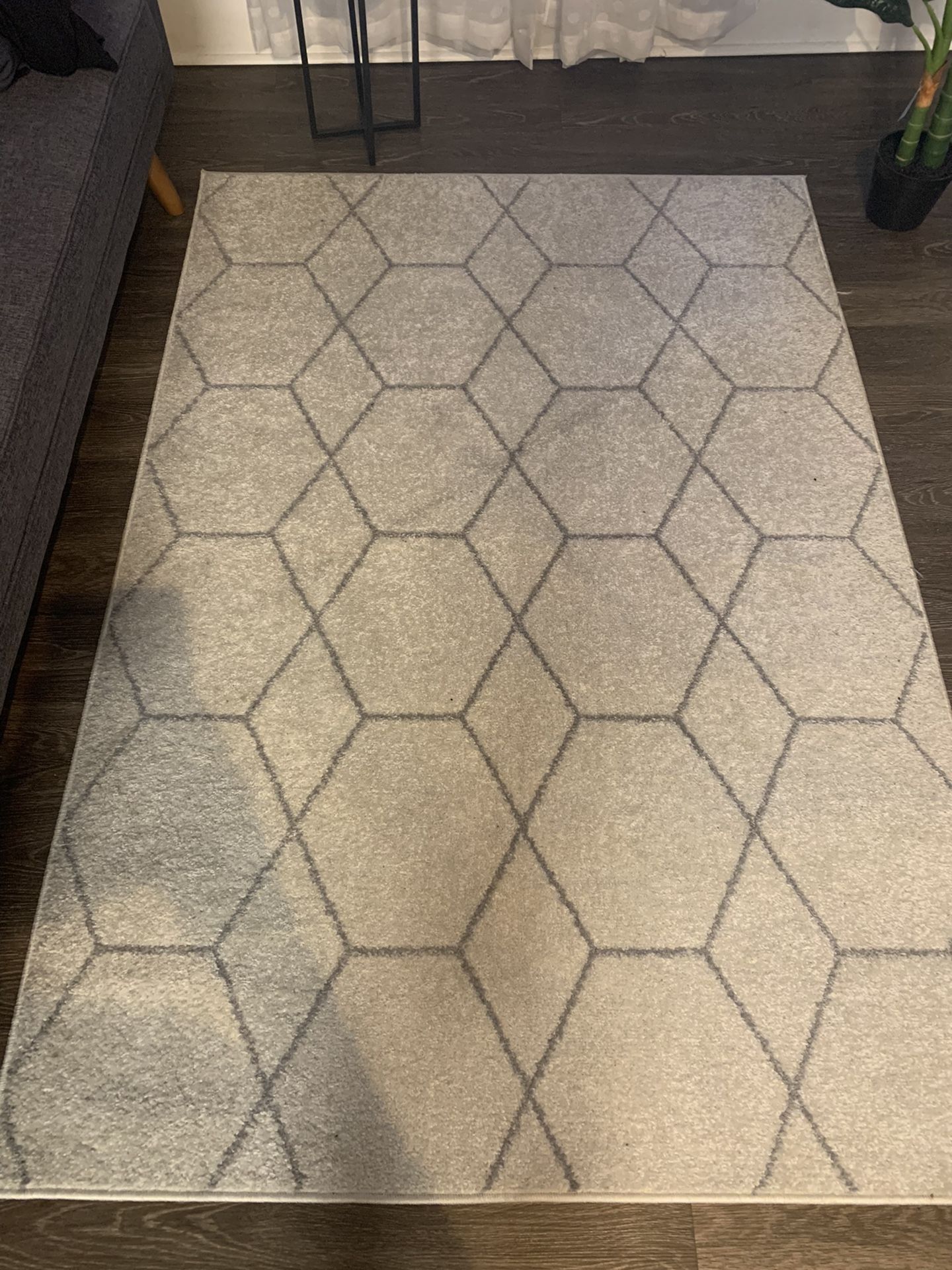 Grey -ivory Area Rug (125* 185 Cm)