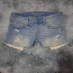 American Eagle Shorts Detailed Pockets Size 4