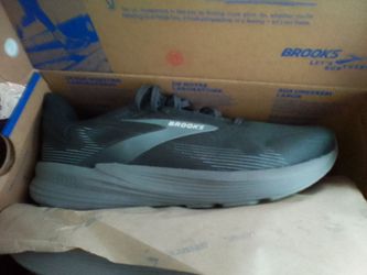 Brooks Mens 11