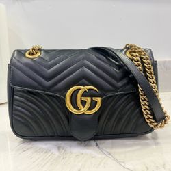 GENUINE GUCCI Black Gold Buckle Marmont26 Women's Chain Bag Shoulder Bag In Great Condition!