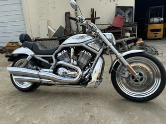 2002 Harley V Rod