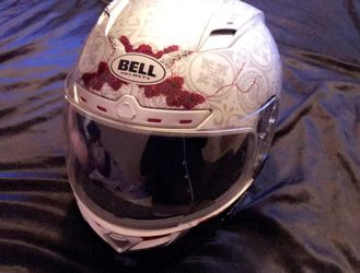 Bell Motorcycle helmet (Large)
