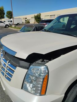 2008 Cadillac Escalade Parts Hood