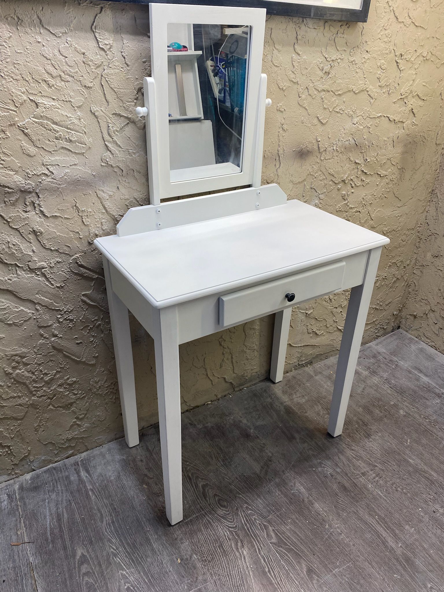 White Vanity Makeup Table with Mirror - Local Delivery for a Fee - See My Items