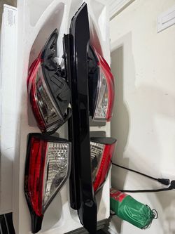 2025 Toyota Corolla SE tail lights