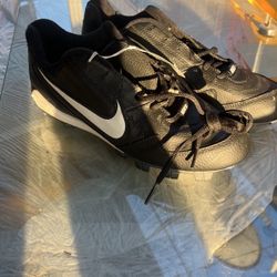 Nike Baseball Cleats 
