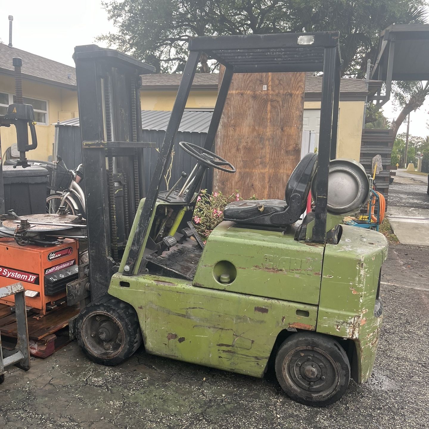 3 Stage Forklift 