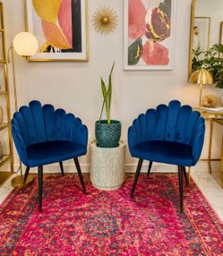 Set of 2 Navy Velvet Accent Chairs – Modern Luxury Look