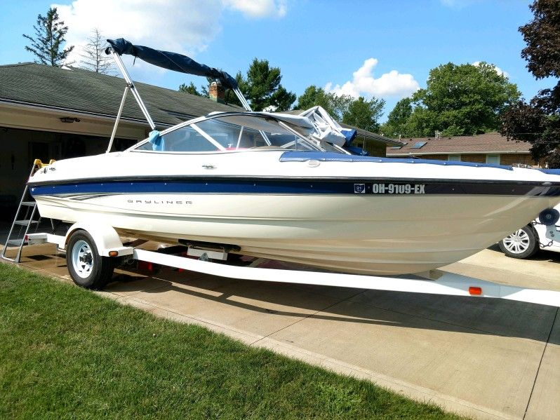 2003 Bayliner 205 bow rider