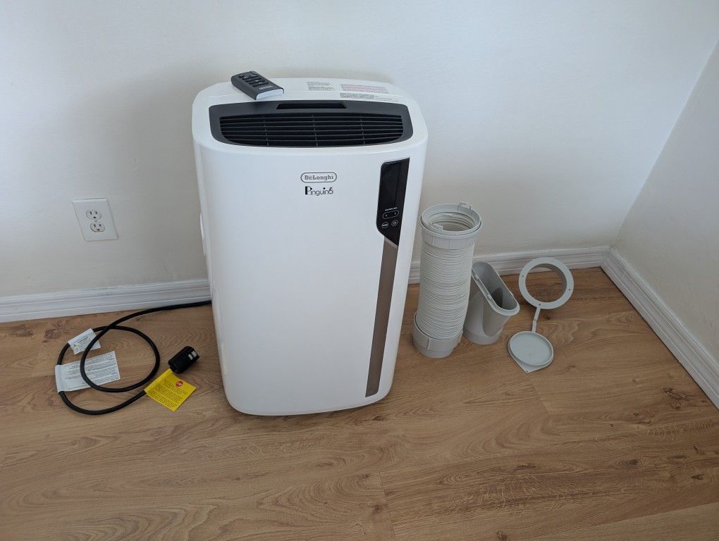 Delongui Portable Air Conditioner AC 12,000 BTU