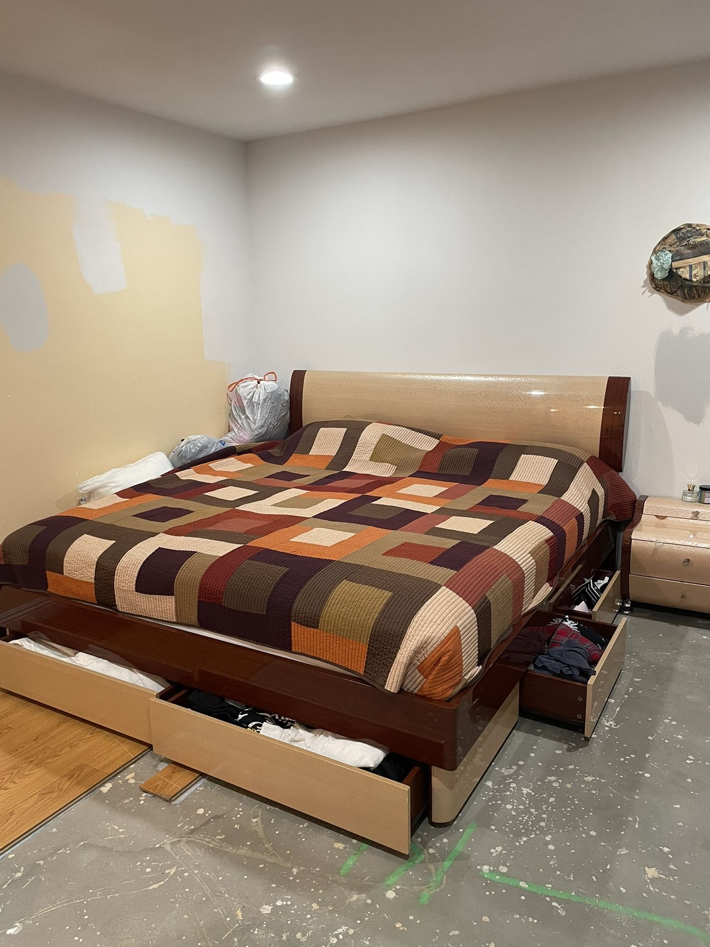 Bedroom Sets 