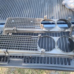 Set Of Front Grill 