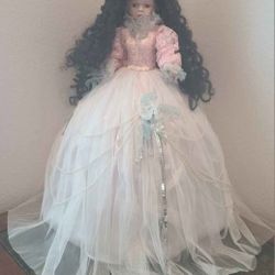Dolls - Umbrella porcelain doll