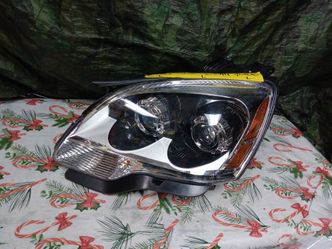 2007-12 GMC Acadia Left Headlight