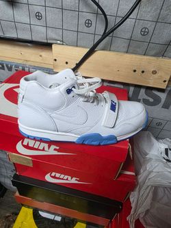 Nike T