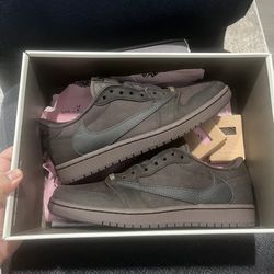 Air Jordan 1 Travis Scott Low Velvet Brand New Size 10 U/A