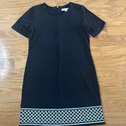 Like new Michael Kors Elegant Black Dress with White Accents Size M