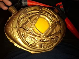Marvel Doctor Strange Eye of Agamotto light up sipper cup