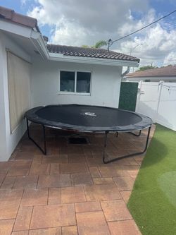 Trampoline