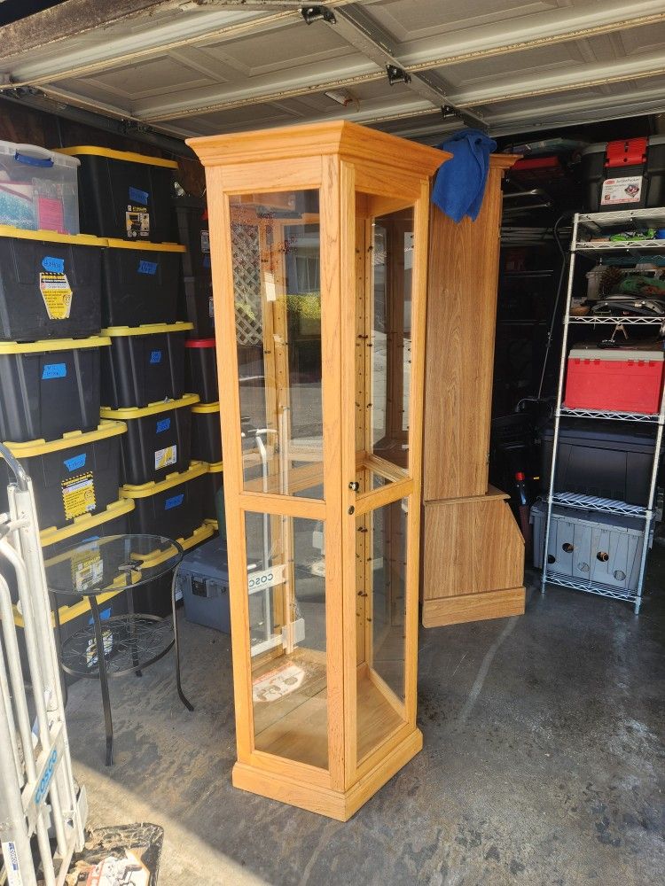 Oak Curio Cabnit