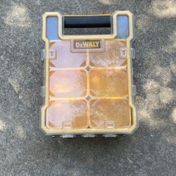DEWALT PRO ORGANIZER
