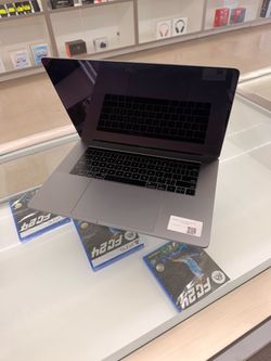 MacBook Pro 2018 16gb ram 512gb ssd