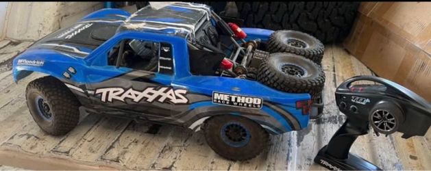 Traxxas udr