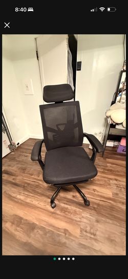 Office Chair And Dresser 