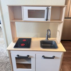 Kids Play Kitchen 
