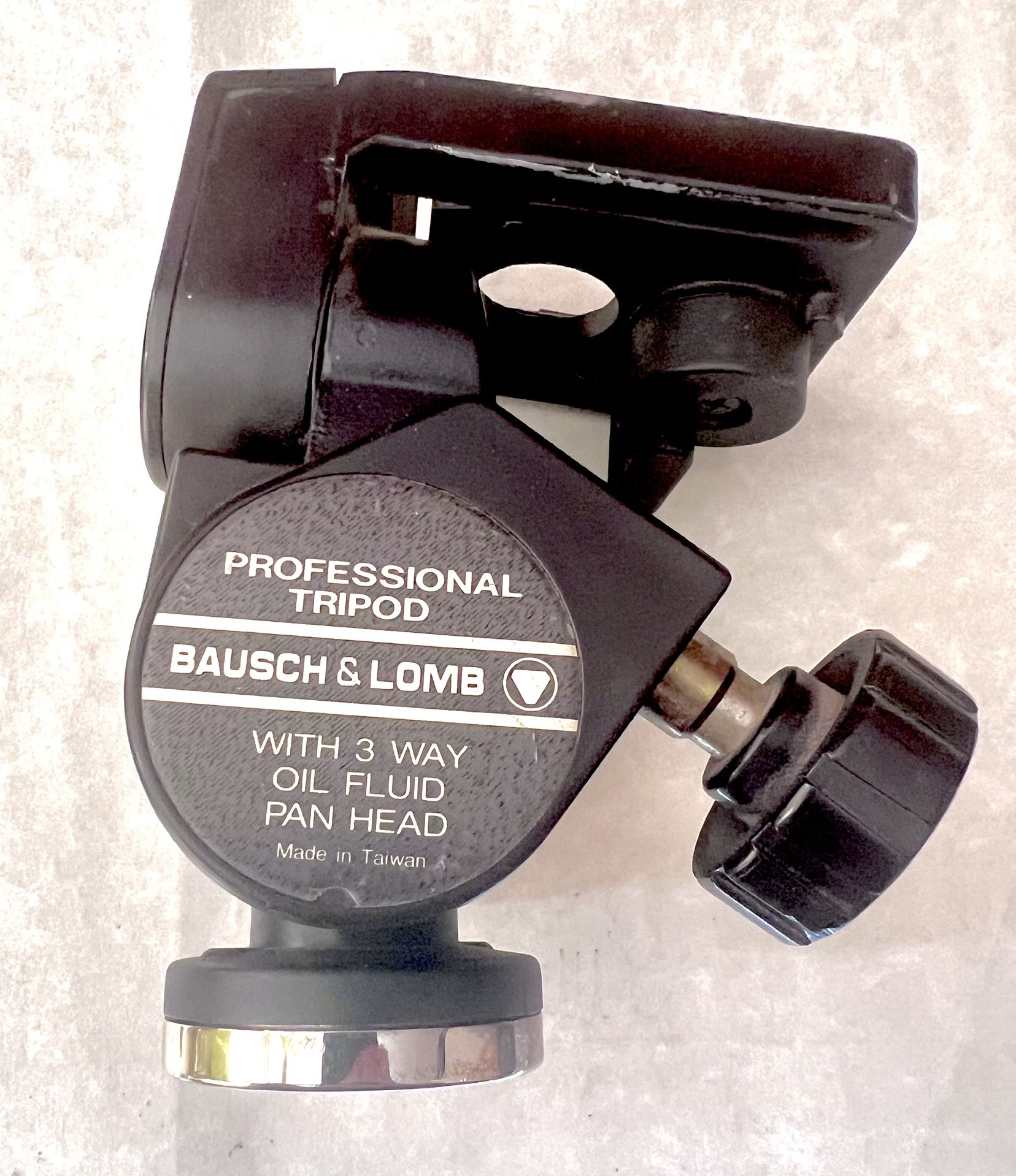 Baush  & Lomb tripod high-quality 3-way oil fluid pan head