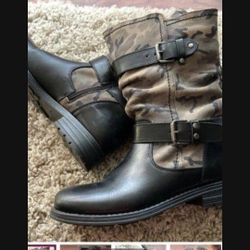 WOMENS DESIGNER BLACK LEATHER CAMO BOOTS EURO SIZE 40 - NEW!