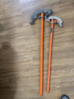 Pipe benders