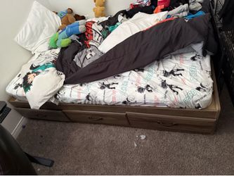 Full size bedroom set