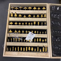 70 Piece 1/4 Inch Router Bit Set With Wood Case